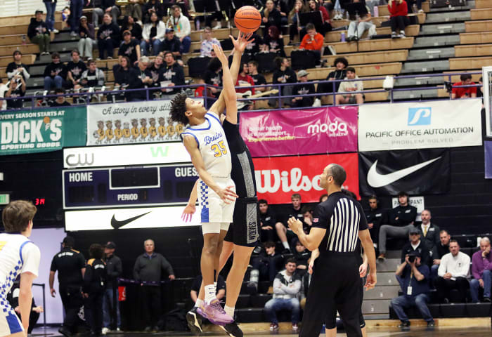 a Tualatin Barlow 6A Oregon boys basketball quarterfinal 2024 Dan Brood 10